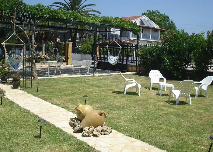 Iron House * Άγιος Γεώργιος