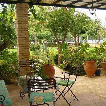 Iron House Agios Georgios (Corfu)