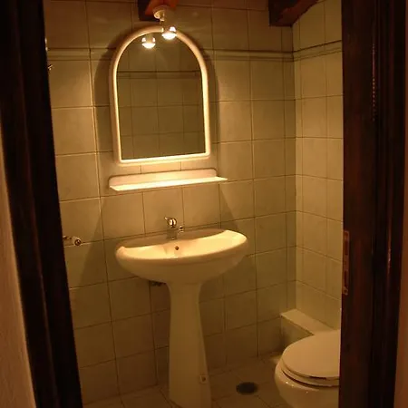 Apartament Iron House