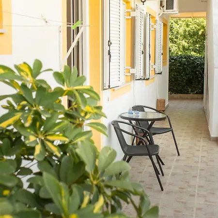 Lejlighed Iron House