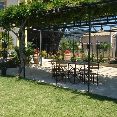 Iron House Agios Georgios (Corfu)