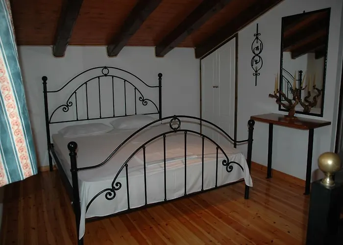 Iron House * Agios Georgios (Corfu)