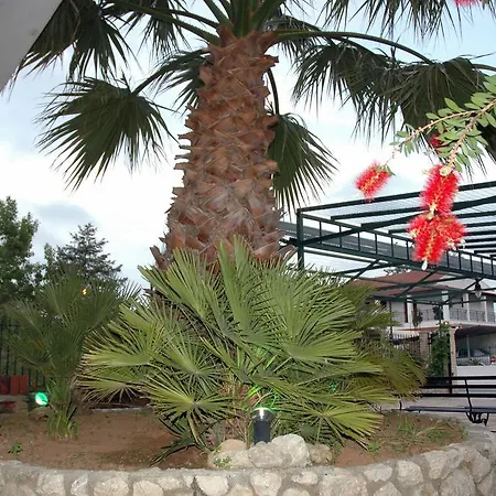 شقة Iron House آغيوس غيوريوس