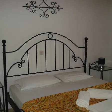 Iron House * آغيوس غيوريوس