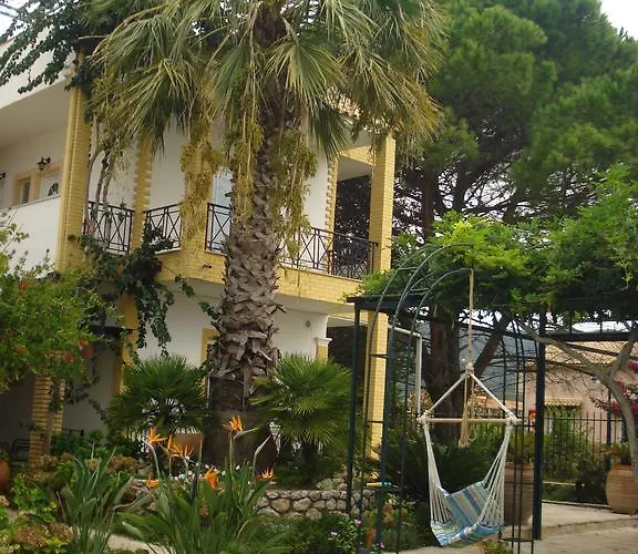 Iron House Apartament Agios Georgios (Corfu)