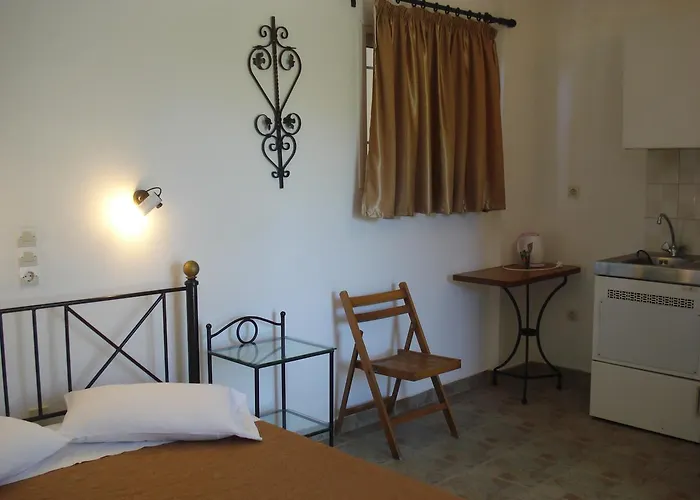 Iron House Agios Georgios (Corfu)
